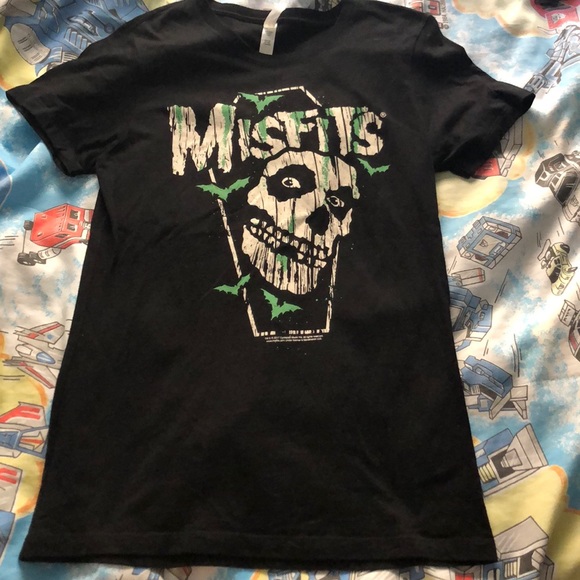Hot Topic Tops - FINAL SALE Misfits coffin band t-shirt